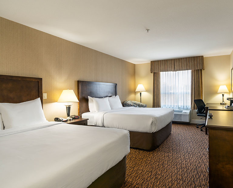 Hotel Rooms & Suites